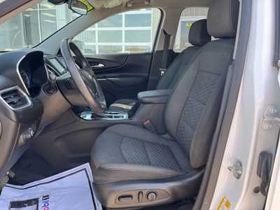 2018 Chevrolet Equinox, $17900. Photo 2