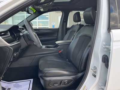 2023 Jeep Grand Cherokee L, $36900. Photo 2