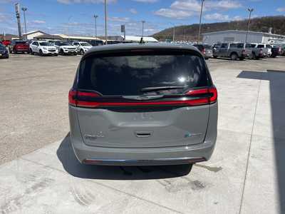 2023 Chrysler Pacifica, $27000. Photo 7
