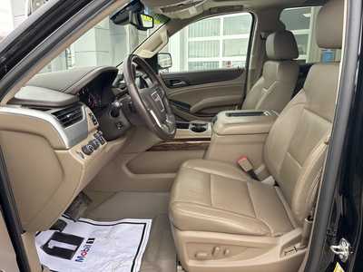 2016 GMC Yukon XL, $24000. Photo 5