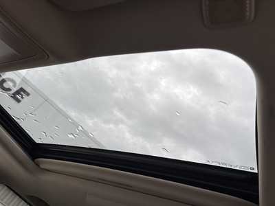 2016 GMC Yukon XL, $24000. Photo 7