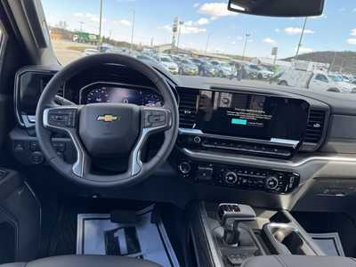 2025 Chevrolet 1500 Crew Cab, $64500. Photo 2
