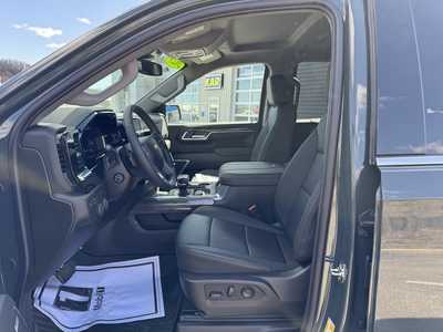 2025 Chevrolet 1500 Crew Cab, $64500. Photo 6