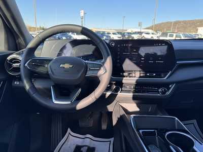 2025 Chevrolet Equinox, $29000. Photo 2