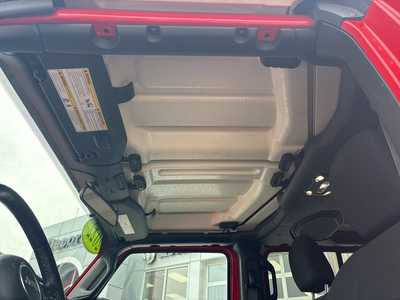 2021 Jeep Wrangler Unlimited, $31000. Photo 7