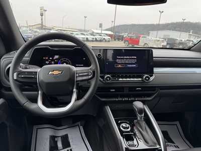 2025 Chevrolet Colorado Crew Cab, $41500. Photo 2