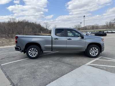 2025 Chevrolet 1500 Ext Cab, $48880. Photo 9