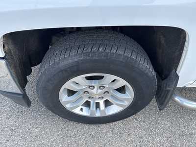 2017 Chevrolet 1500 Crew Cab, $23000. Photo 6