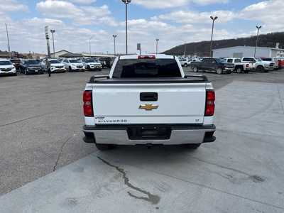 2017 Chevrolet 1500 Crew Cab, $23000. Photo 9