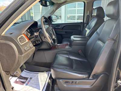 2014 Chevrolet Tahoe, $18000. Photo 5