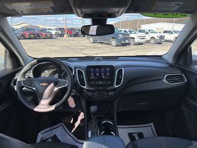 2024 Chevrolet Equinox, $32000. Photo 3
