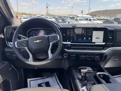 2025 Chevrolet 1500 Crew Cab, $69725. Photo 2