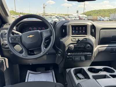 2025 Chevrolet 2500 Crew Cab, $67000. Photo 2