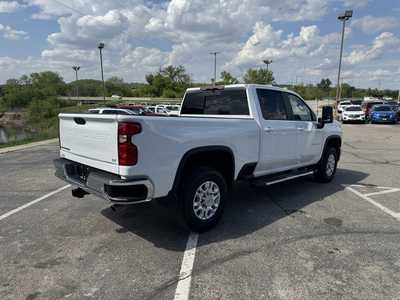 2025 Chevrolet 2500 Crew Cab, $62500. Photo 3