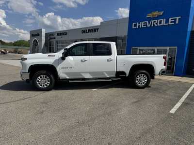 2025 Chevrolet 2500 Crew Cab, $62500. Photo 5
