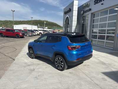 2022 Jeep Compass, $23300. Photo 10