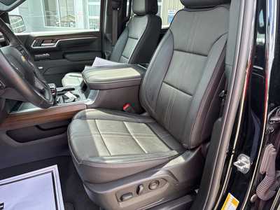 2024 Chevrolet 1500 Crew Cab, $56000. Photo 5