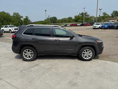 2015 Jeep Cherokee, $8900. Photo 10