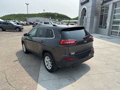 2015 Jeep Cherokee, $8900. Photo 7