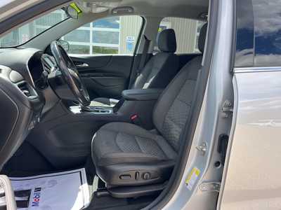 2018 Chevrolet Equinox, $13500. Photo 2