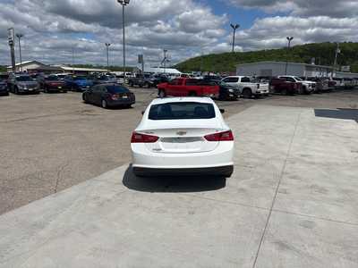 2024 Chevrolet Malibu, $21000. Photo 11