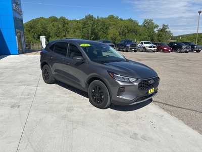 2024 Ford Escape, $24900. Photo 2