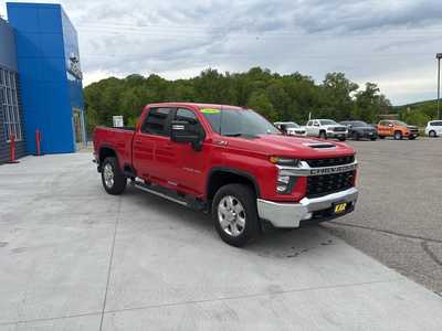 2020 Chevrolet 2500 Crew Cab, $24900. Photo 2