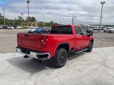 2022 Chevrolet 2500 Crew Cab, $55900. Photo 12