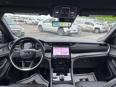 2025 Jeep Grand Cherokee, $49291. Photo 3