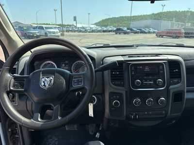 2013 RAM 2500 Reg Cab, $14900. Photo 3