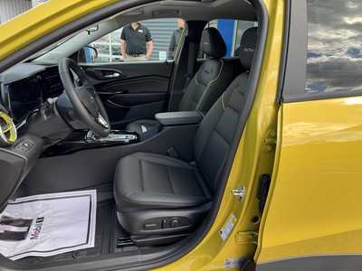 2025 Chevrolet Trax, $28230. Photo 6
