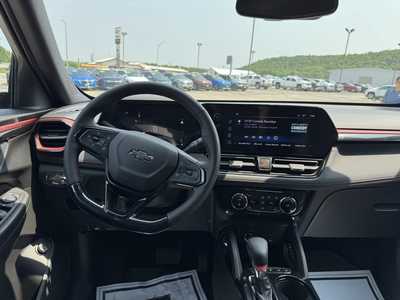 2025 Chevrolet TrailBlazer, $30000. Photo 2