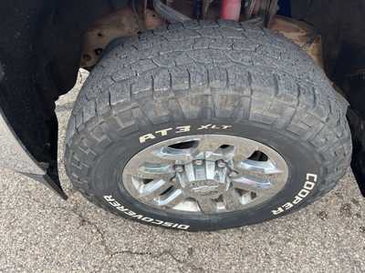 2017 Chevrolet 2500 Ext Cab, $43000. Photo 8