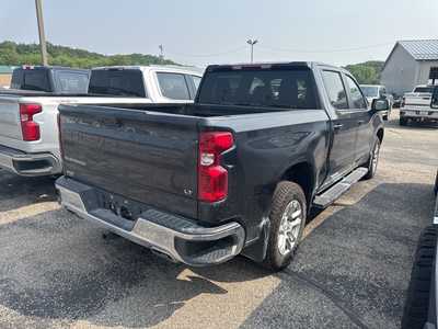 2022 Chevrolet 1500 Crew Cab, $38000. Photo 3