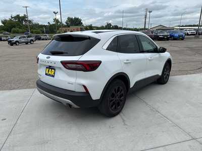 2024 Ford Escape, $24200. Photo 10