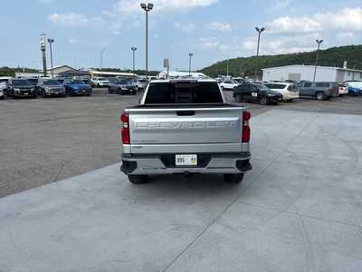2020 Chevrolet 1500 Crew Cab, $34000. Photo 11