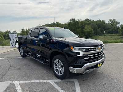 2025 Chevrolet 1500 Crew Cab, $64300. Photo 12