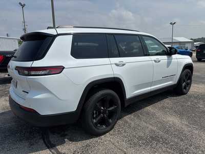 2023 Jeep Grand Cherokee L, $31000. Photo 3