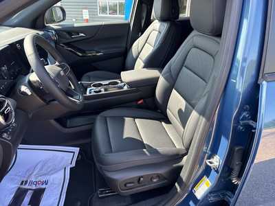 2026 Chevrolet Equinox, $33600. Photo 5
