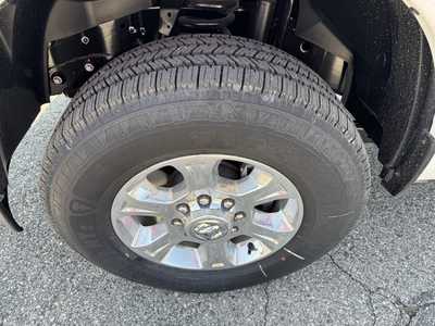 2025 RAM 3500 Crew Cab, $68642. Photo 10