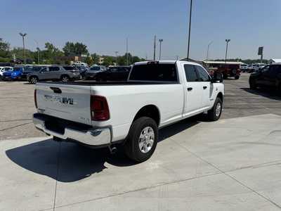 2025 RAM 3500 Crew Cab, $68642. Photo 3