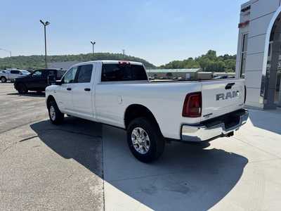 2025 RAM 3500 Crew Cab, $68642. Photo 7