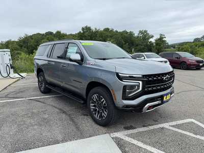 2025 Chevrolet Suburban, $77000. Photo 12