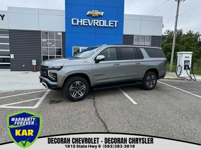 2025 Chevrolet Suburban, $77000. Photo 1