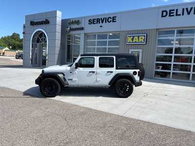 2022 Jeep Wrangler Unlimited, $32000. Photo 9