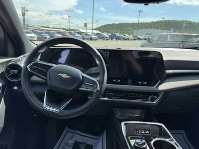 2026 Chevrolet Equinox, $34700. Photo 2