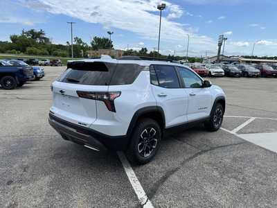 2026 Chevrolet Equinox, $38900. Photo 10