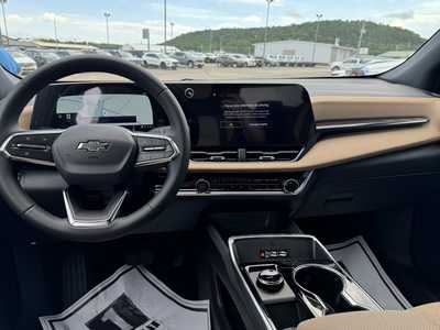 2026 Chevrolet Equinox, $38900. Photo 2