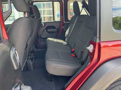 2022 Jeep Wrangler Unlimited, $32000. Photo 8