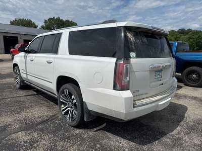 2018 GMC Yukon XL, $34000. Photo 3